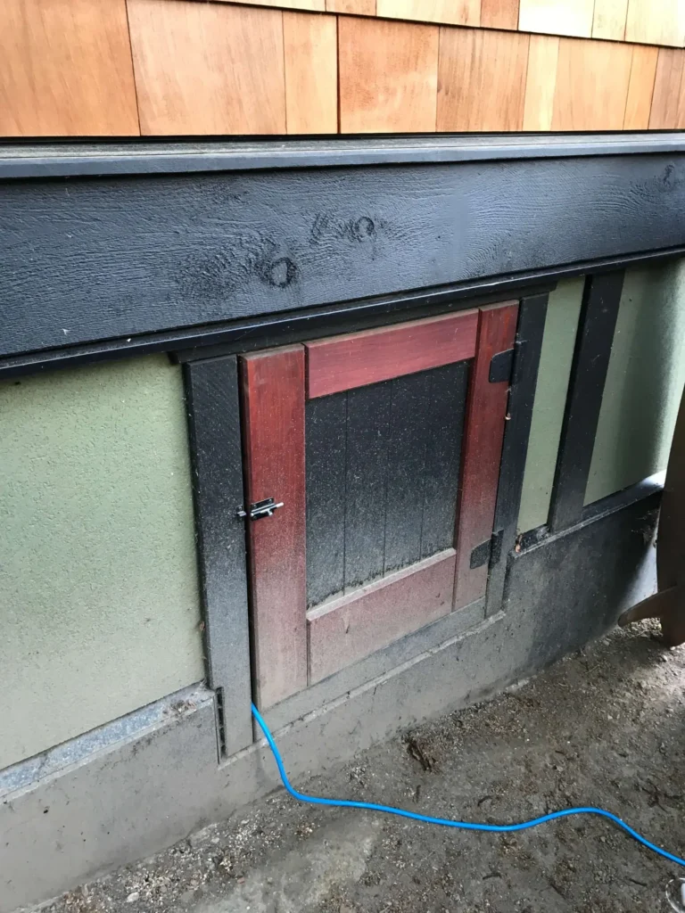 WOODWORKING AND LANDSCAPES SECTION 1