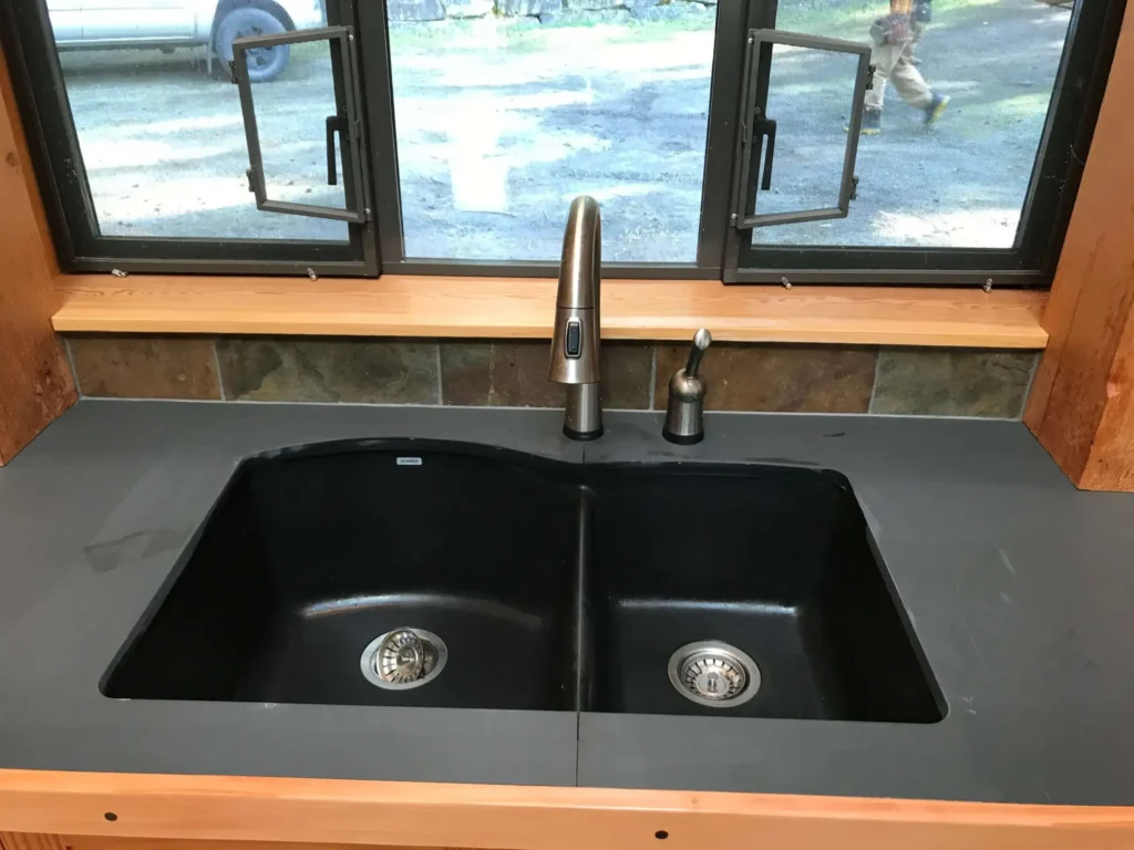 WOODWORKING AND LANDSCAPES SECTION 1