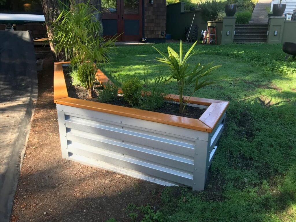 WOODWORKING AND LANDSCAPES SECTION 4