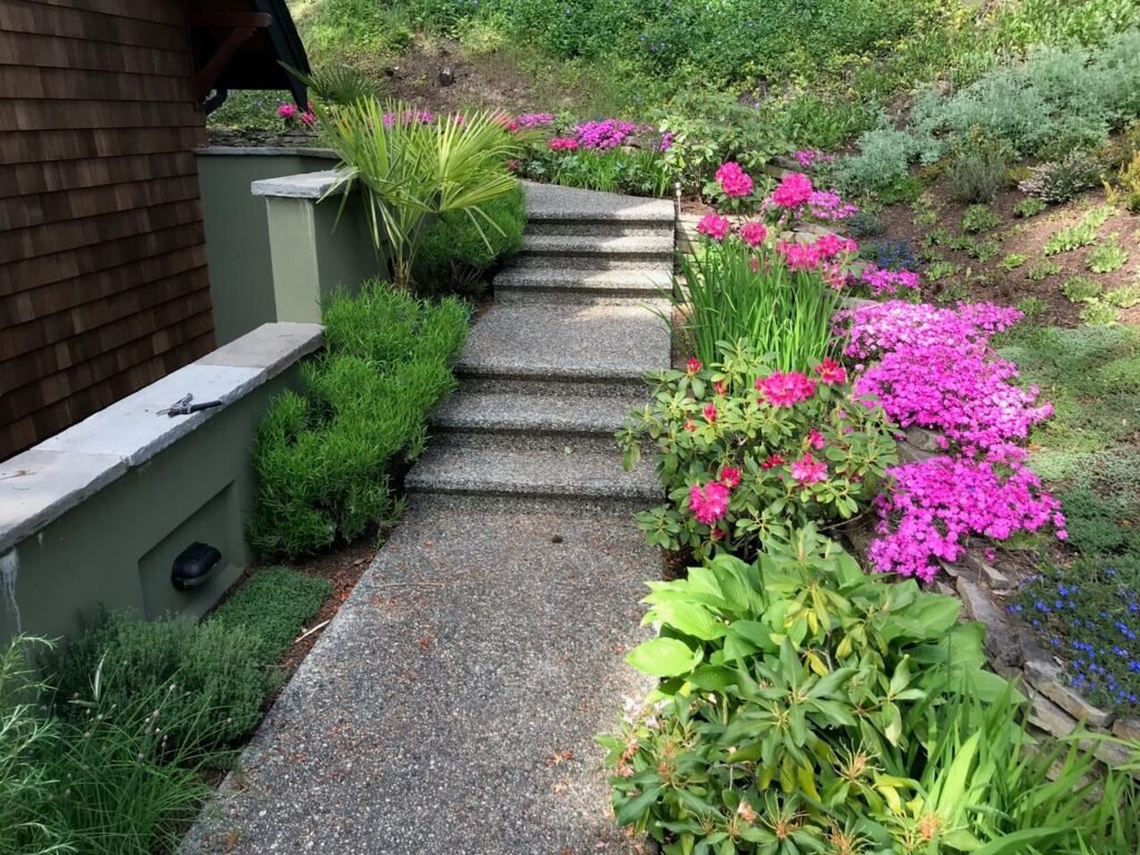 WOODWORKING AND LANDSCAPES SECTION 4