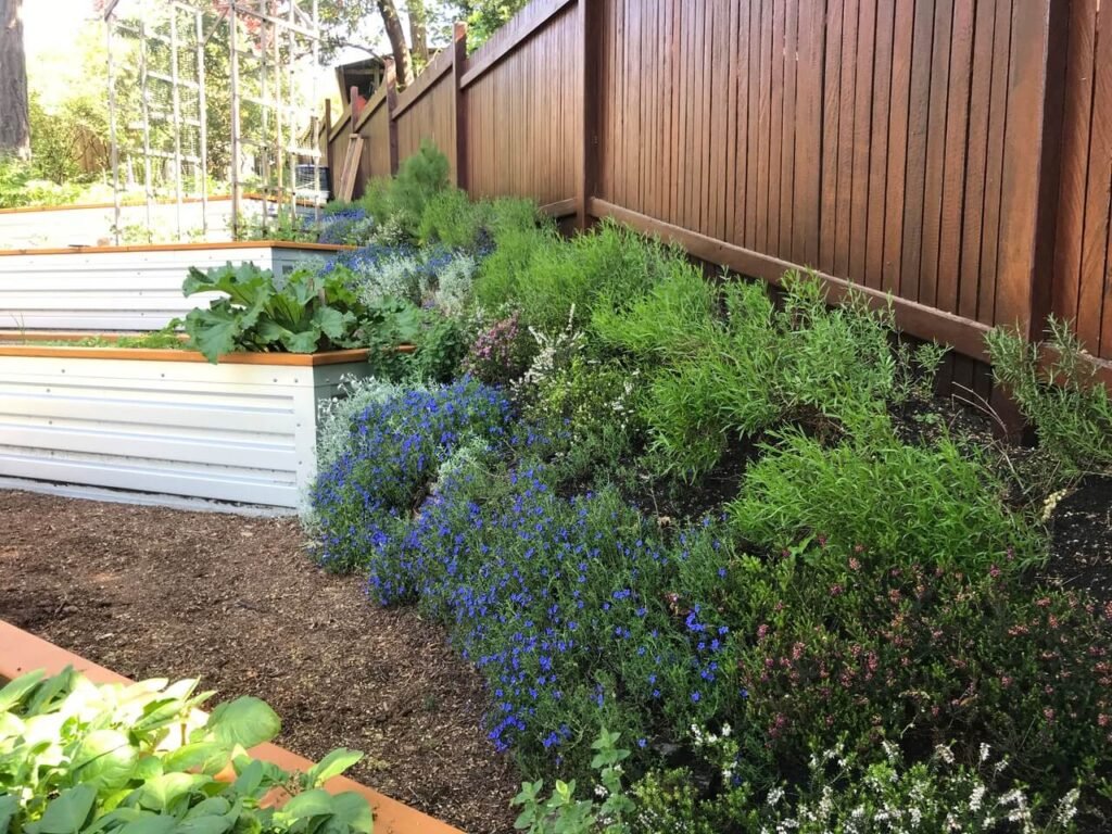 WOODWORKING AND LANDSCAPES SECTION 4